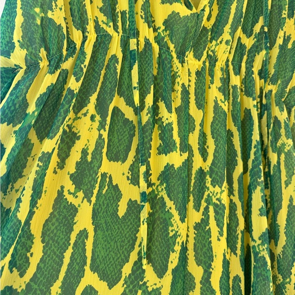 Shop Akira Green Snake Print Kaftan Jumpsuit - Picture 5 of 10